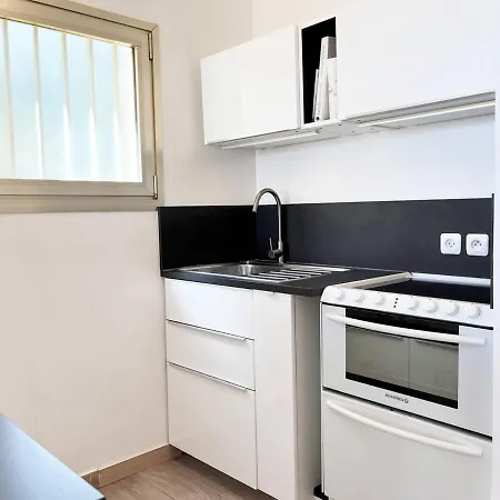 Le Lavandou, 1 Piece, 4 Personnes - Fr-1-251-495 Le Lavandou